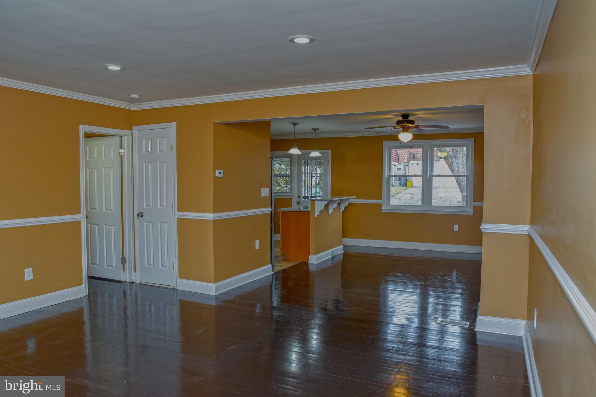4920 Lindsay Road Baltimore, MD 21229 - Photo 9 of 43