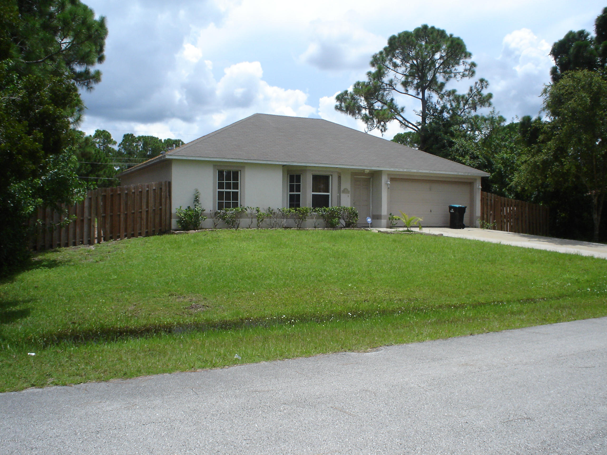 1353 Ran Road Southeast Palm Bay, FL 32909 - Photo 2 of 19 DSC04542