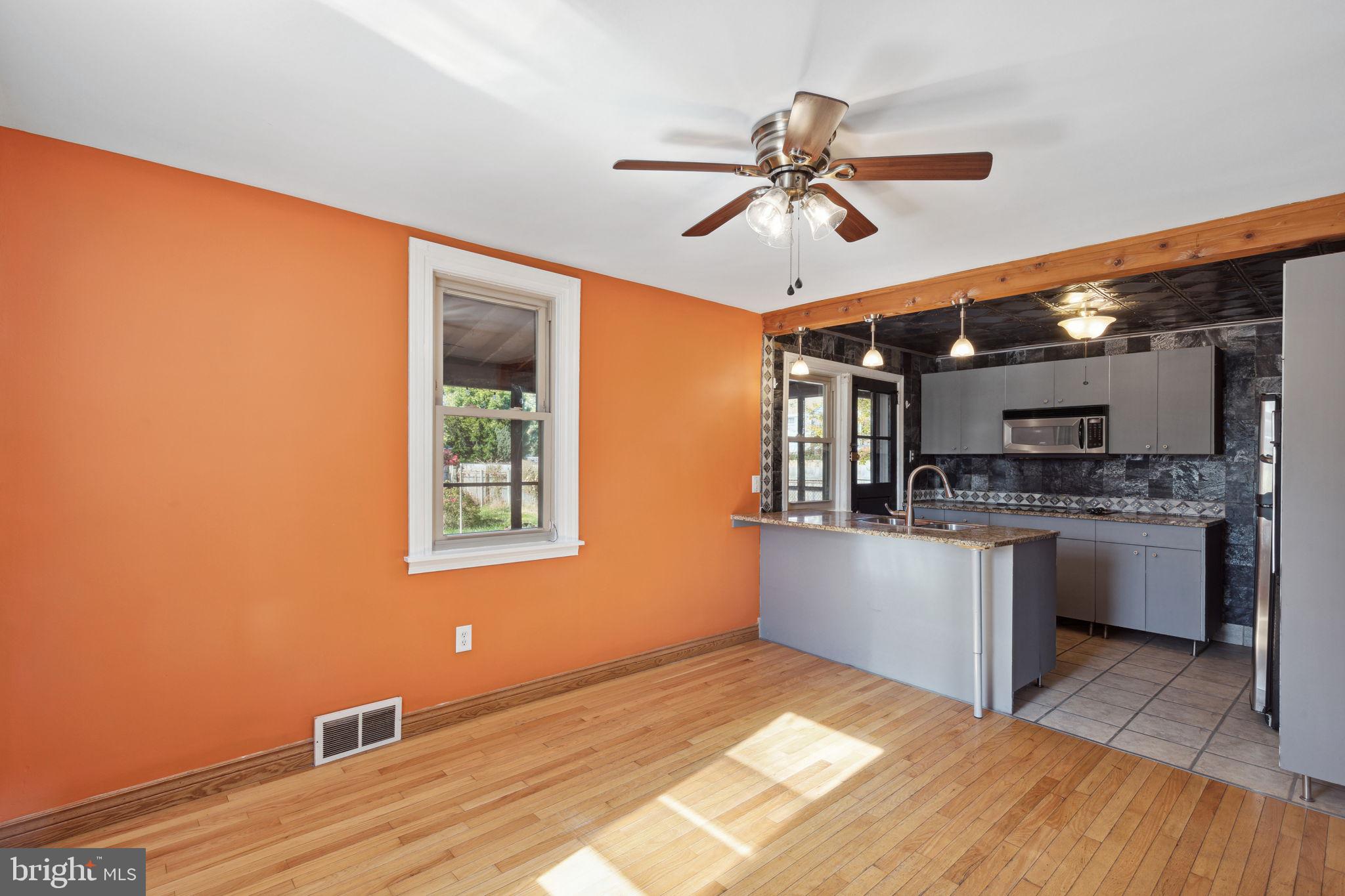 7806 Ridge Avenue Philadelphia, PA 19128 - Photo 12 of 35