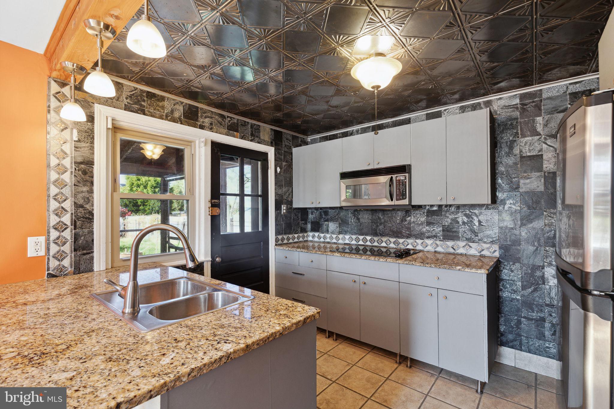 7806 Ridge Avenue Philadelphia, PA 19128 - Photo 16 of 35