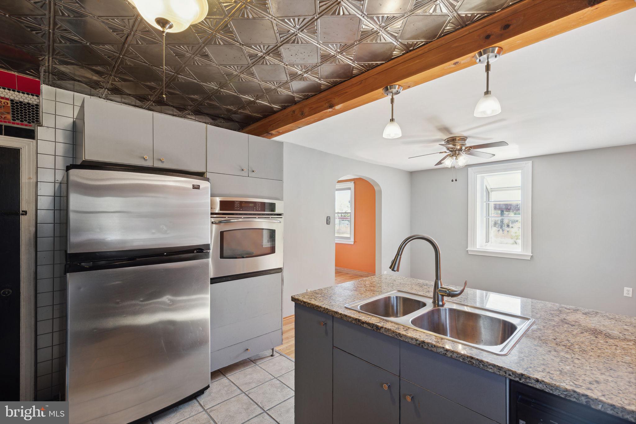 7806 Ridge Avenue Philadelphia, PA 19128 - Photo 17 of 35