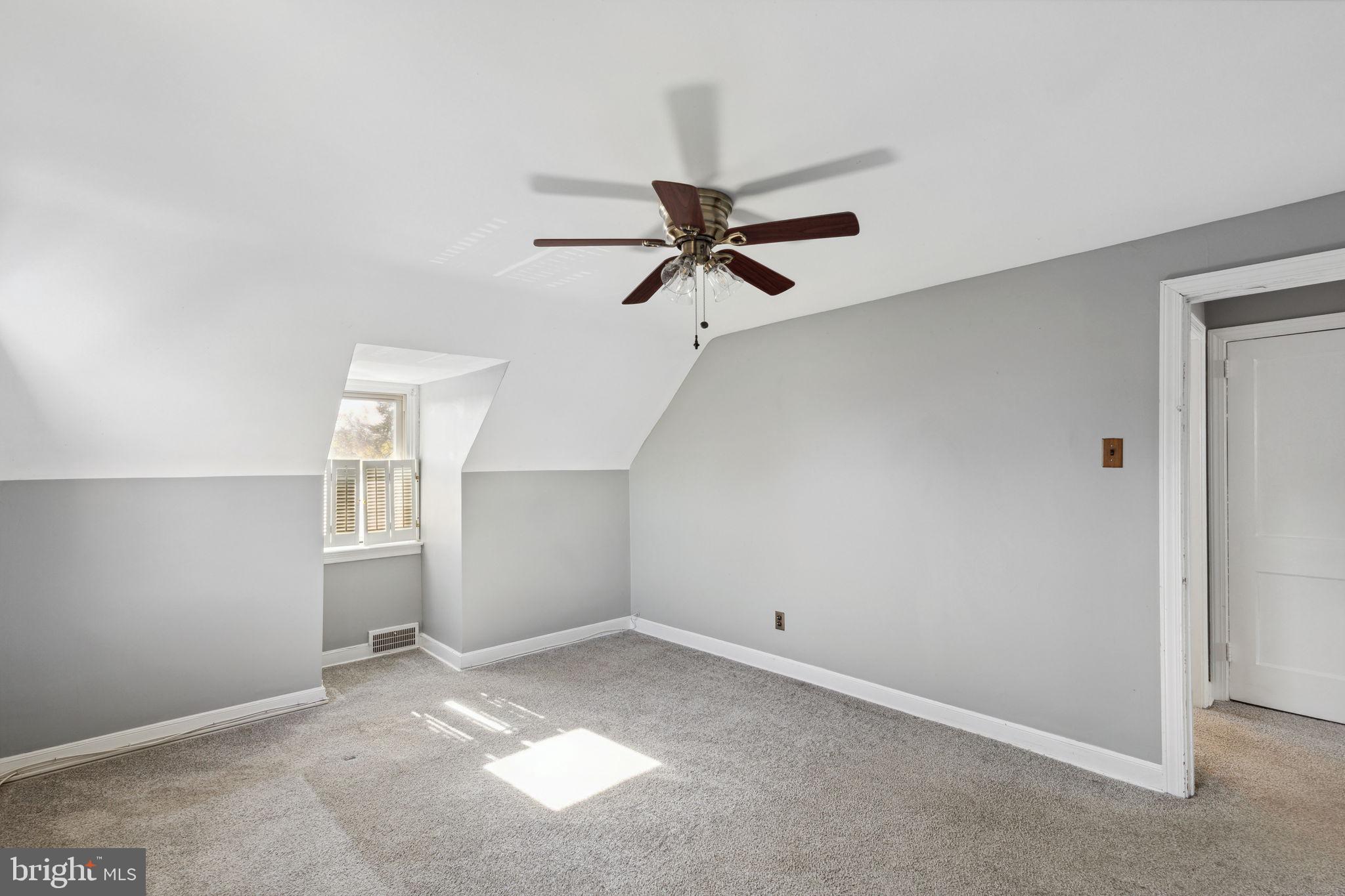 7806 Ridge Avenue Philadelphia, PA 19128 - Photo 27 of 35