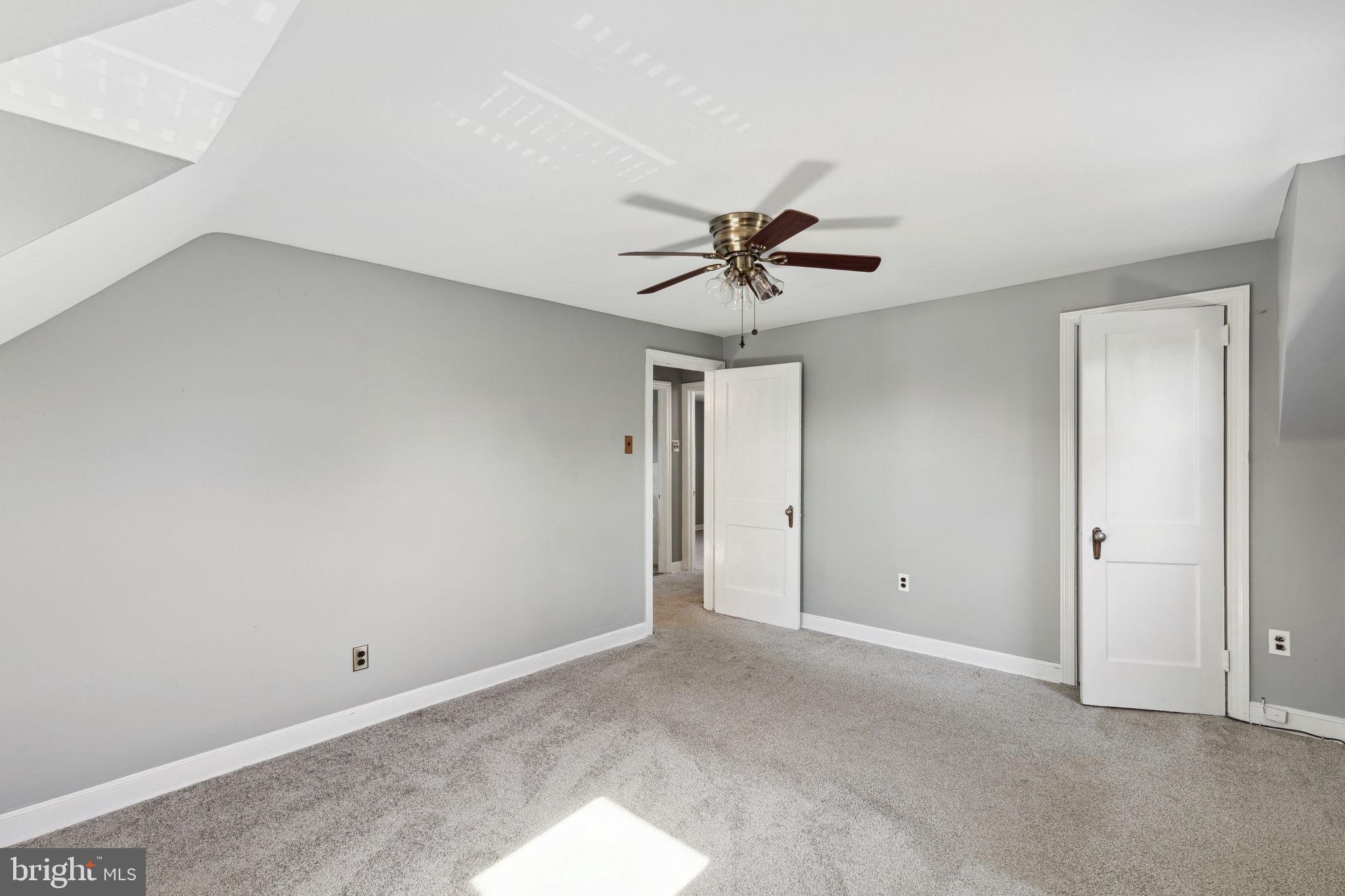 7806 Ridge Avenue Philadelphia, PA 19128 - Photo 28 of 35