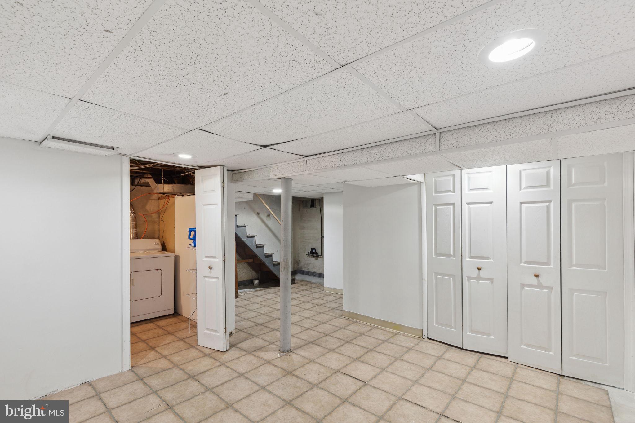 7806 Ridge Avenue Philadelphia, PA 19128 - Photo 33 of 35