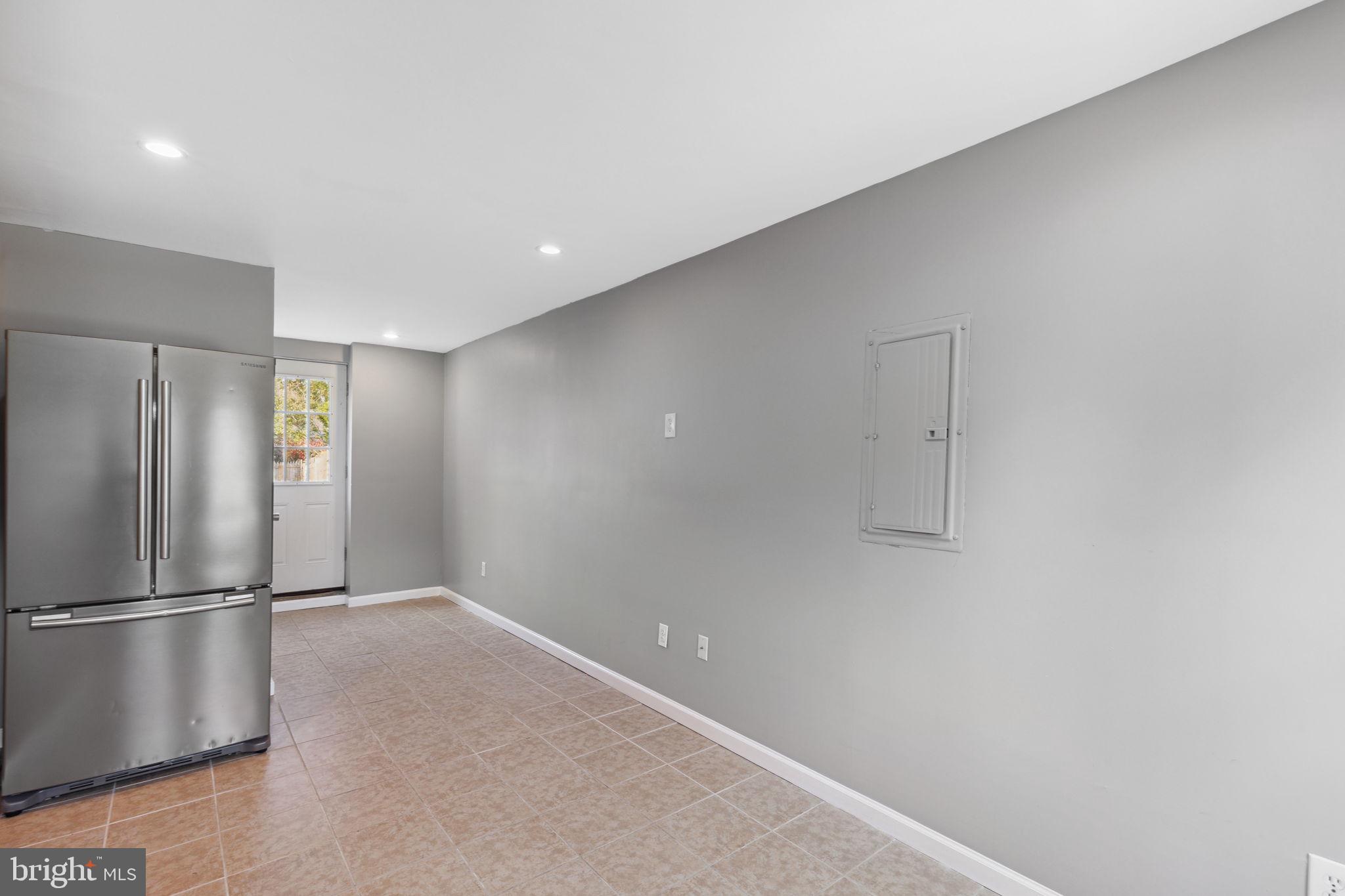 7806 Ridge Avenue Philadelphia, PA 19128 - Photo 8 of 35