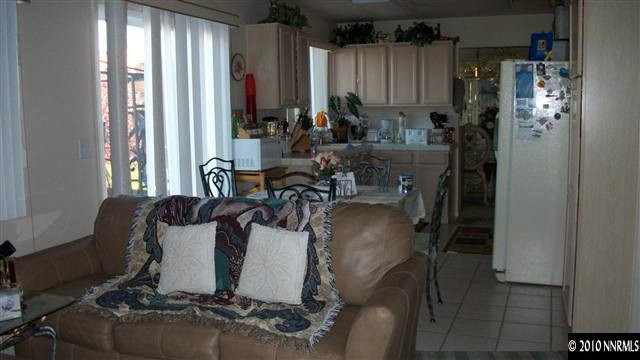 11974 Kernite Street Reno, NV 89506 - Photo 6 of 6 a room with musical instruments