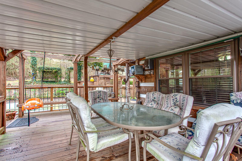 5727 Jones Road Knoxville, TN 37918 - Photo 15 of 36 covered deck