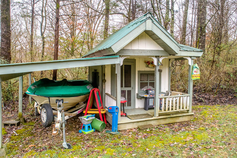 5727 Jones Road Knoxville, TN 37918 - Photo 32 of 36 Playhouse