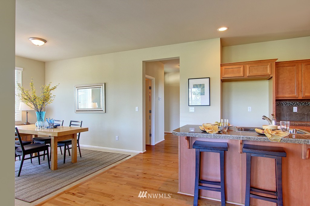18312 39th Avenue Southeast Bothell, WA 98012 - Photo 6 of 15 Gallery Image 6
