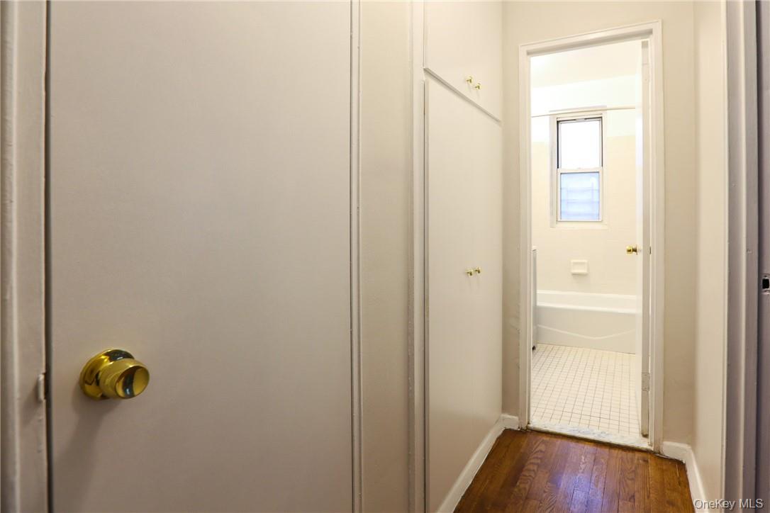 730 Pelham Road, Unit 2D New Rochelle, NY 10805 - Photo 12 of 21 Gallery Image 12