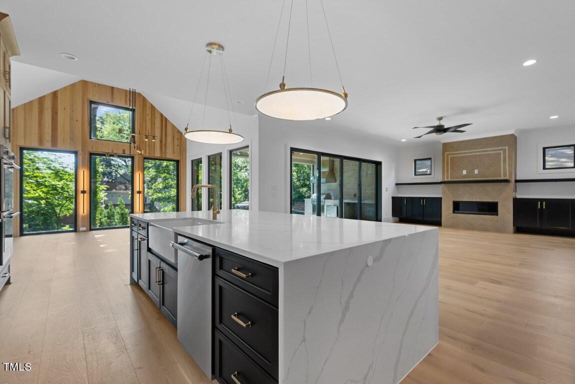 1712 Carson Street Raleigh, NC 27608 - Photo 5 of 62 25-web-or-mls-8Y3A8172 (Medium)