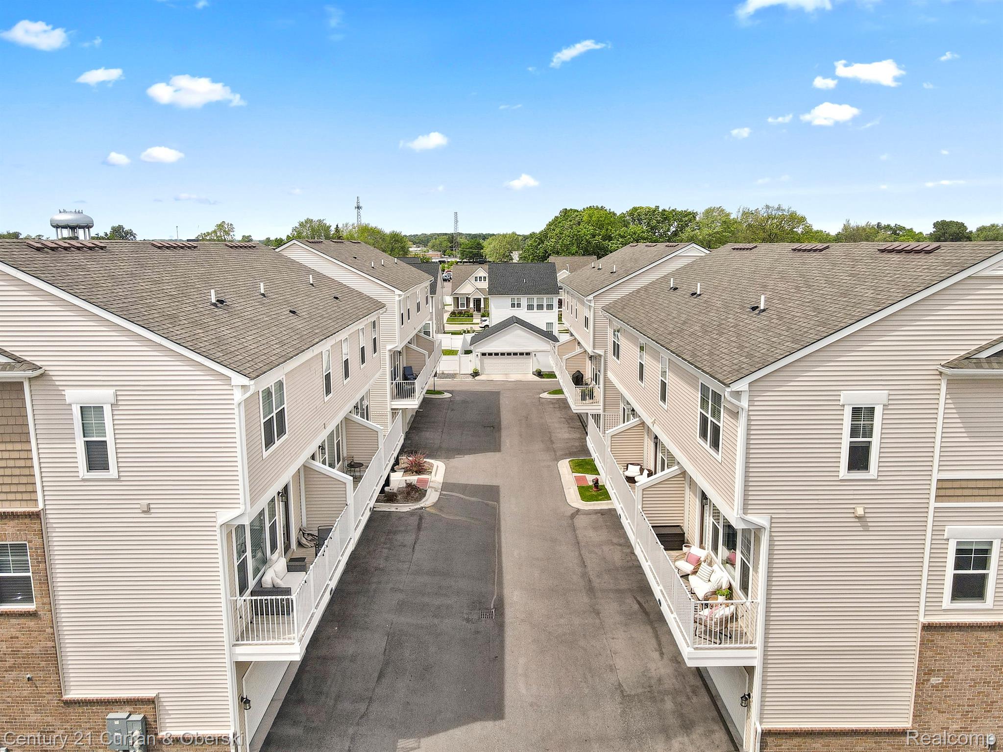 2500 Normandy Road, Unit 42 Royal Oak, MI 48073 - Photo 59 of 63 Gallery Image 59