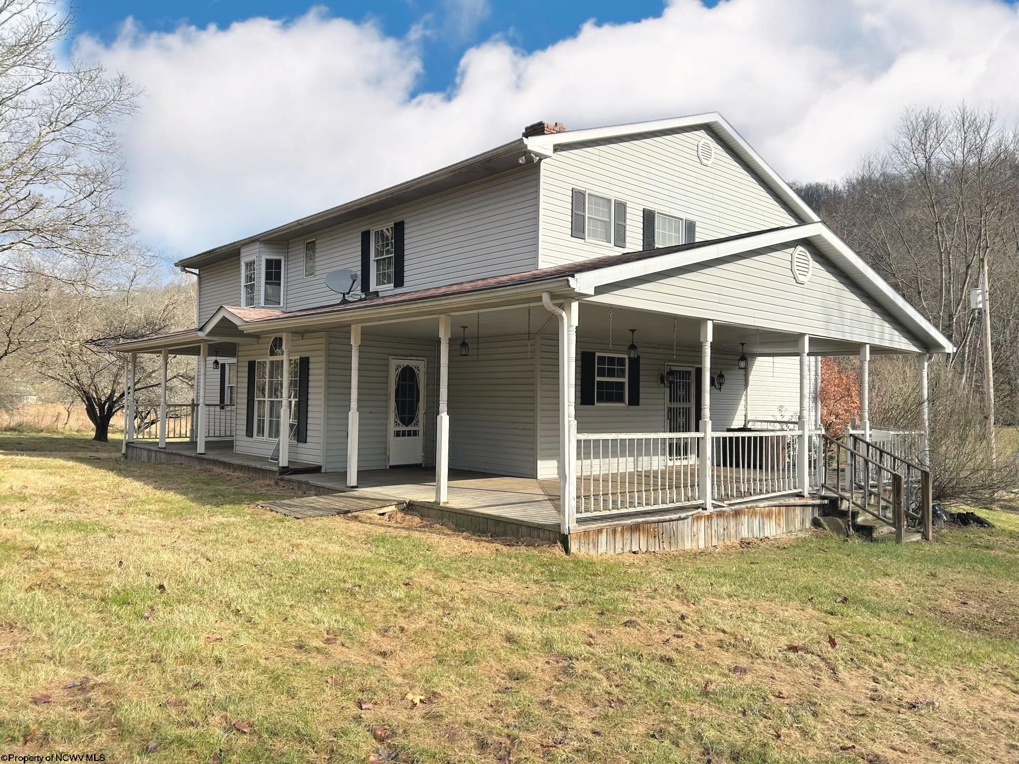 423 Mods Run Road Mannington, WV 26582 - Photo 2 of 31 Gallery Image 2