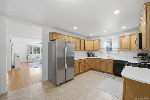 $1,400,000 | 235 Bronx River Road, Yonkers, NY 10704
