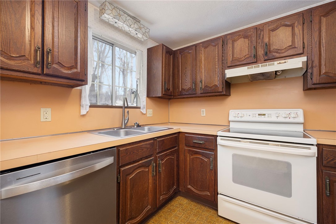 2 Eagle Run, Unit A Warwick, RI 02818 - Photo 12 of 27