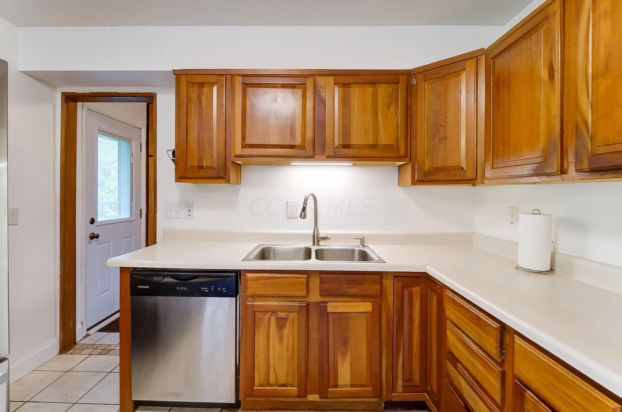 5895 Dublin Road Dublin, OH 43017 - Photo 10 of 43 014