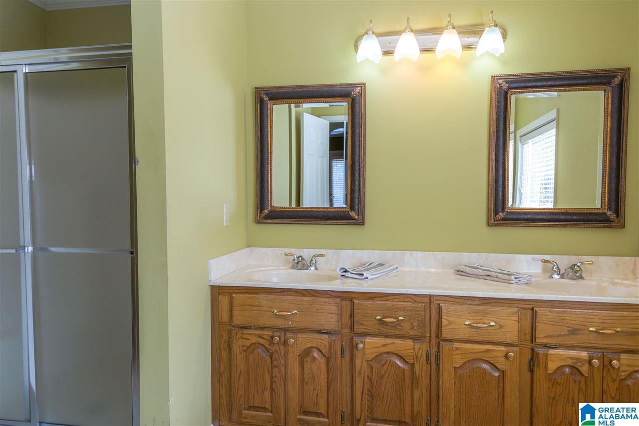105 West Sunset Boulevard Oneonta, AL 35121 - Photo 19 of 47