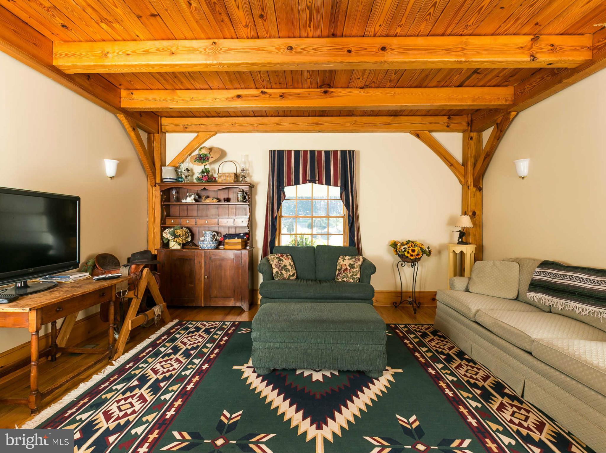 1212 Bernoudy Road White Hall, MD 21161 - Photo 11 of 30 Living Room
