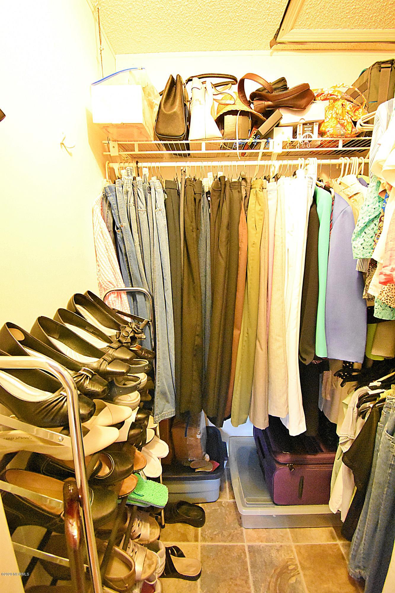 547 Chair Road New Bern, NC 28560 - Photo 12 of 21 Walk-in closet
