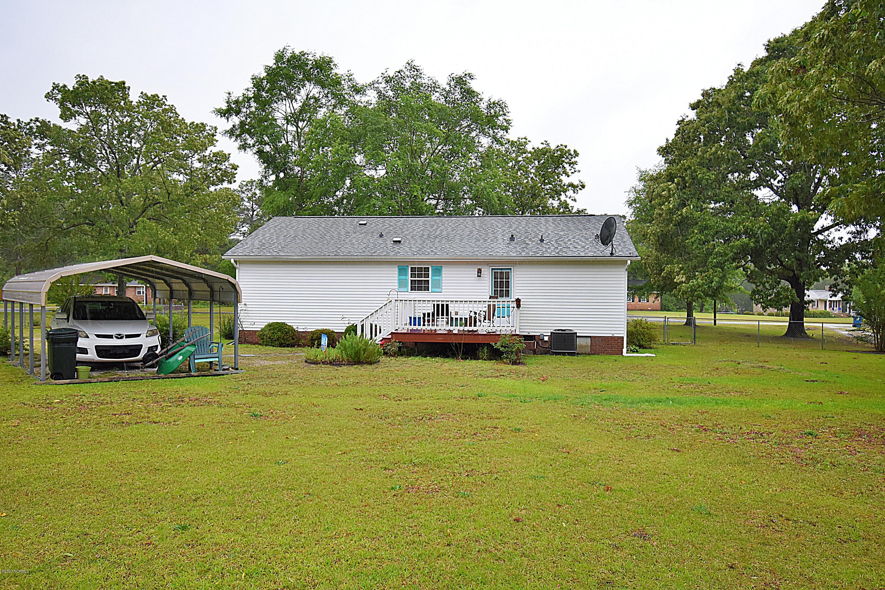 547 Chair Road New Bern, NC 28560 - Photo 18 of 21 View of Back of home
