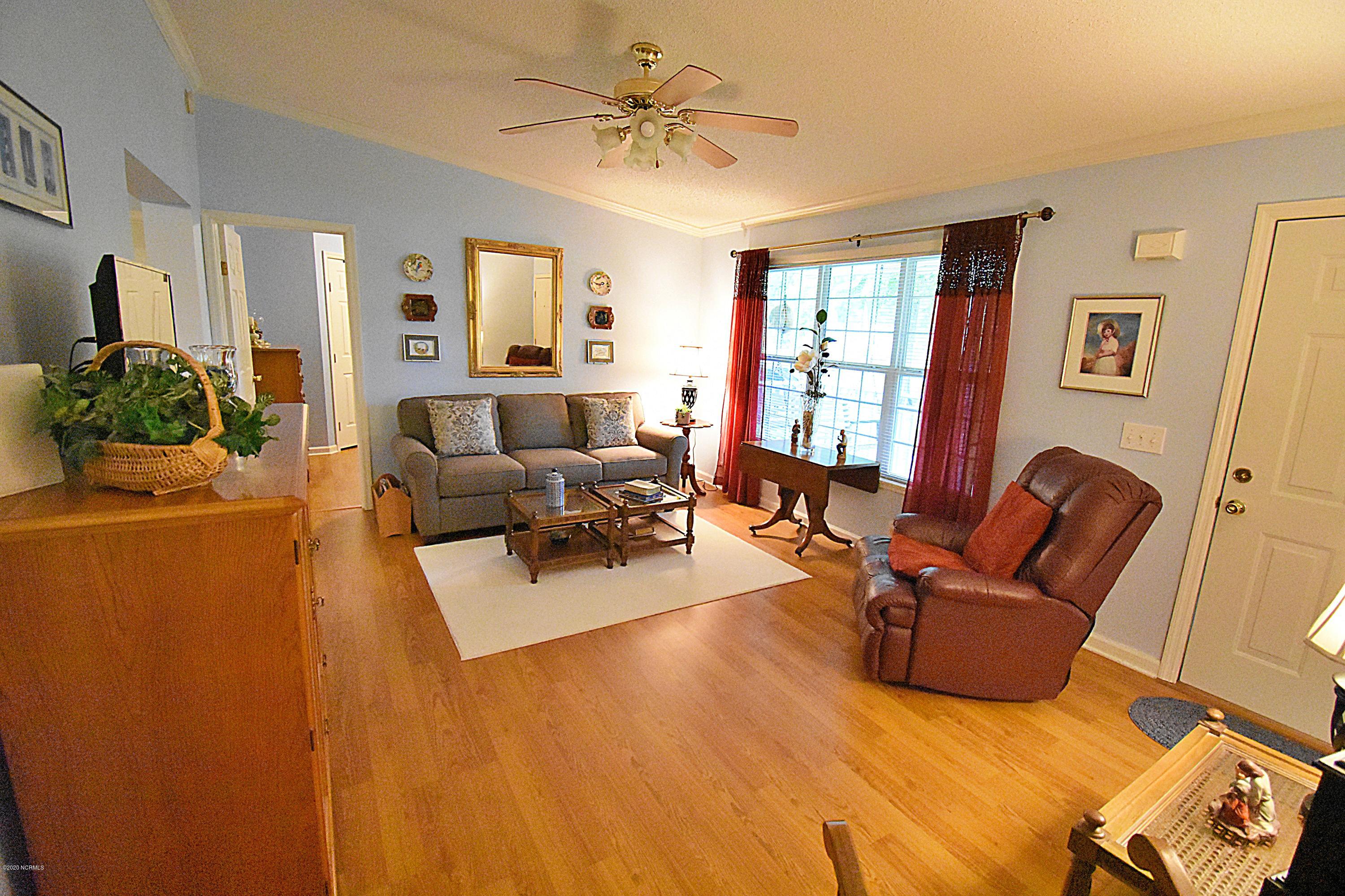 547 Chair Road New Bern, NC 28560 - Photo 3 of 21 View of Living Room