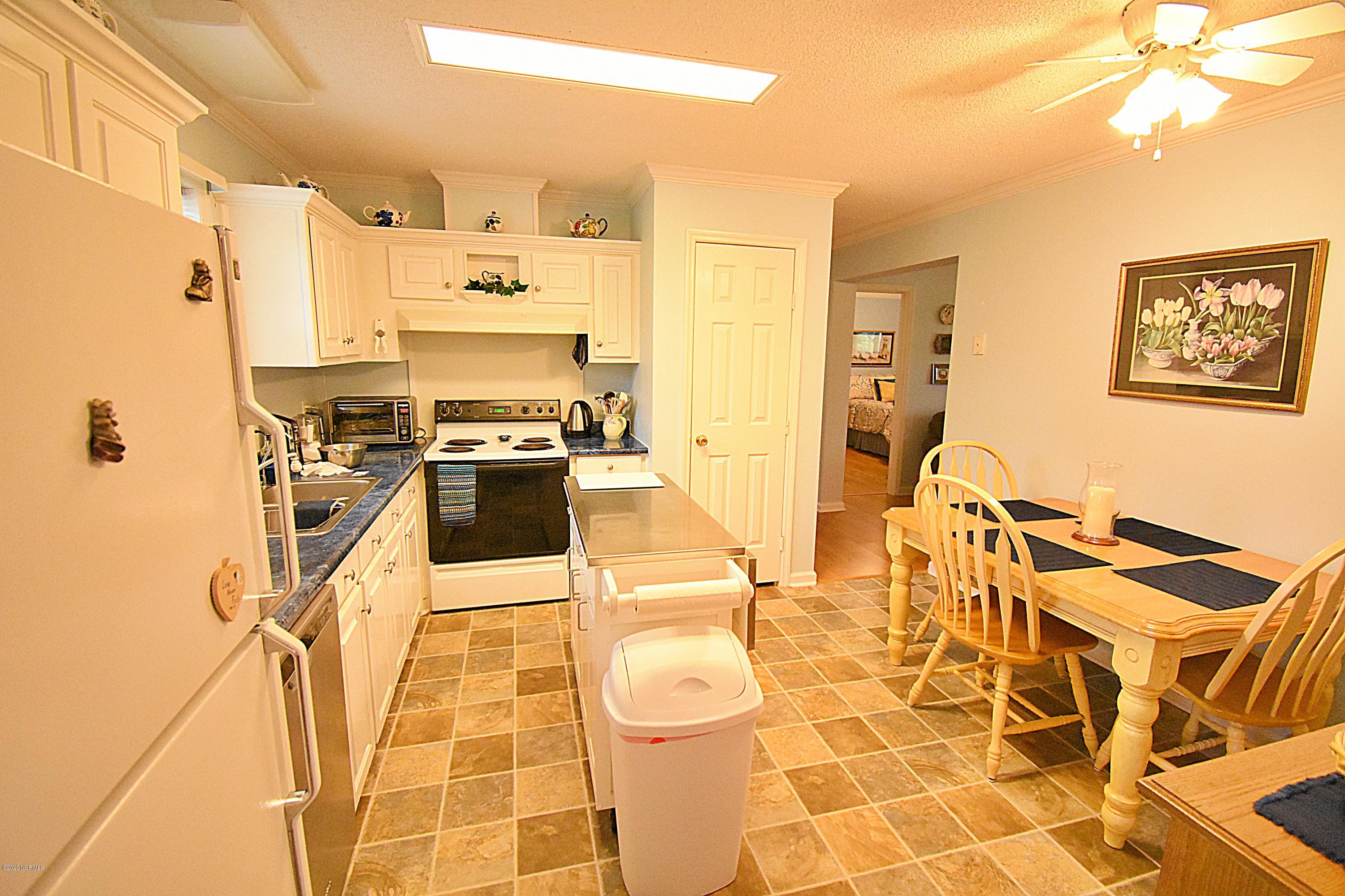 547 Chair Road New Bern, NC 28560 - Photo 5 of 21 View of Kitchen
