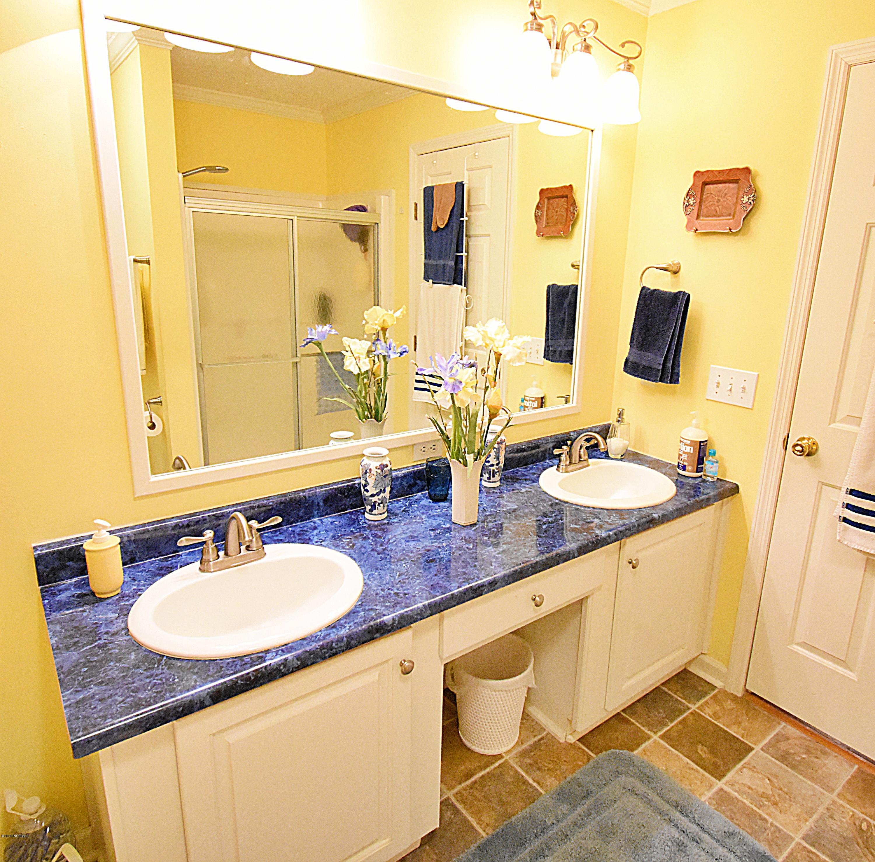 547 Chair Road New Bern, NC 28560 - Photo 10 of 21 Dual Vanities in Master Bath