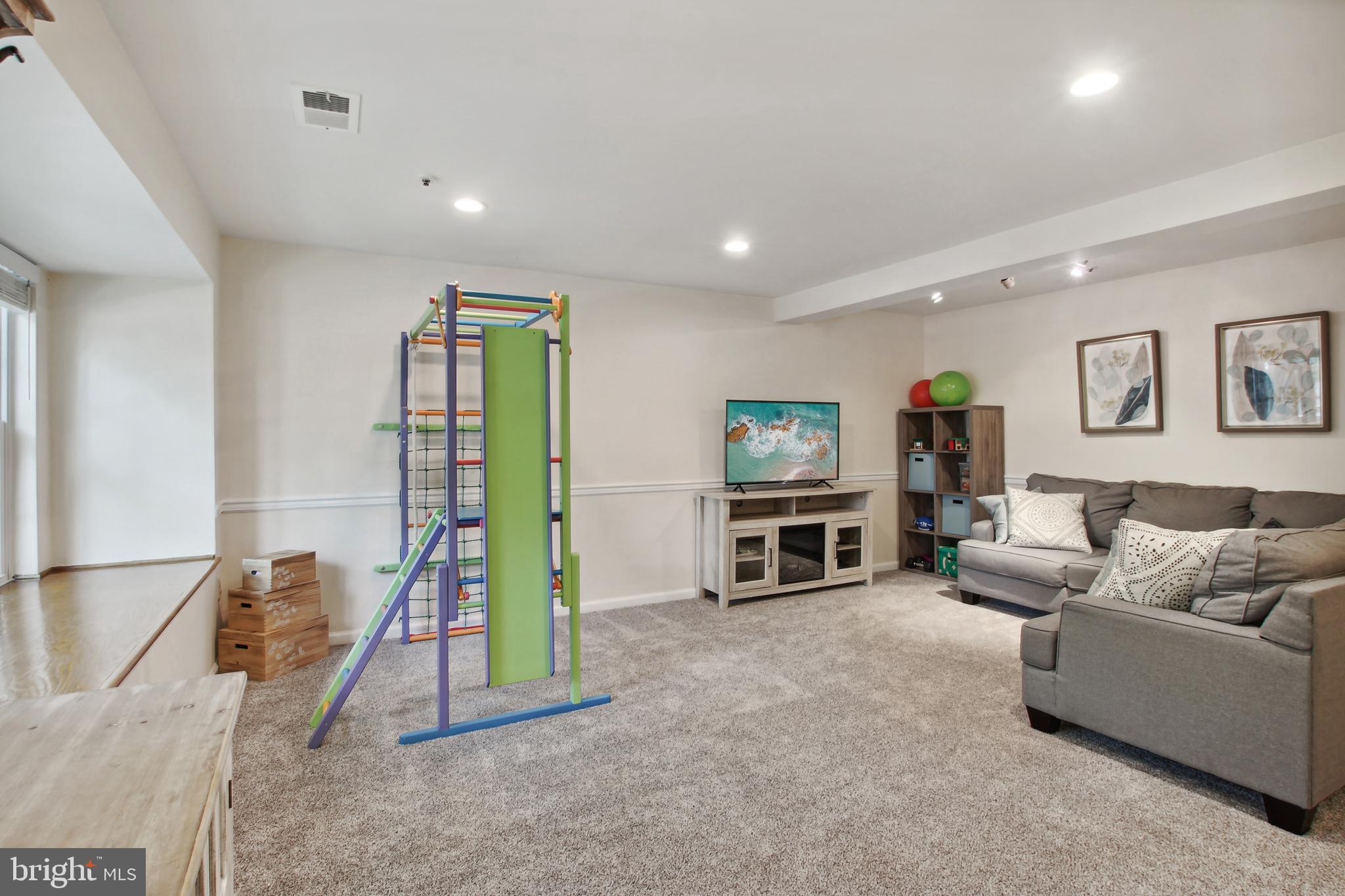 3305 Sea Port Way Silver Spring, MD 20902 - Photo 19 of 34