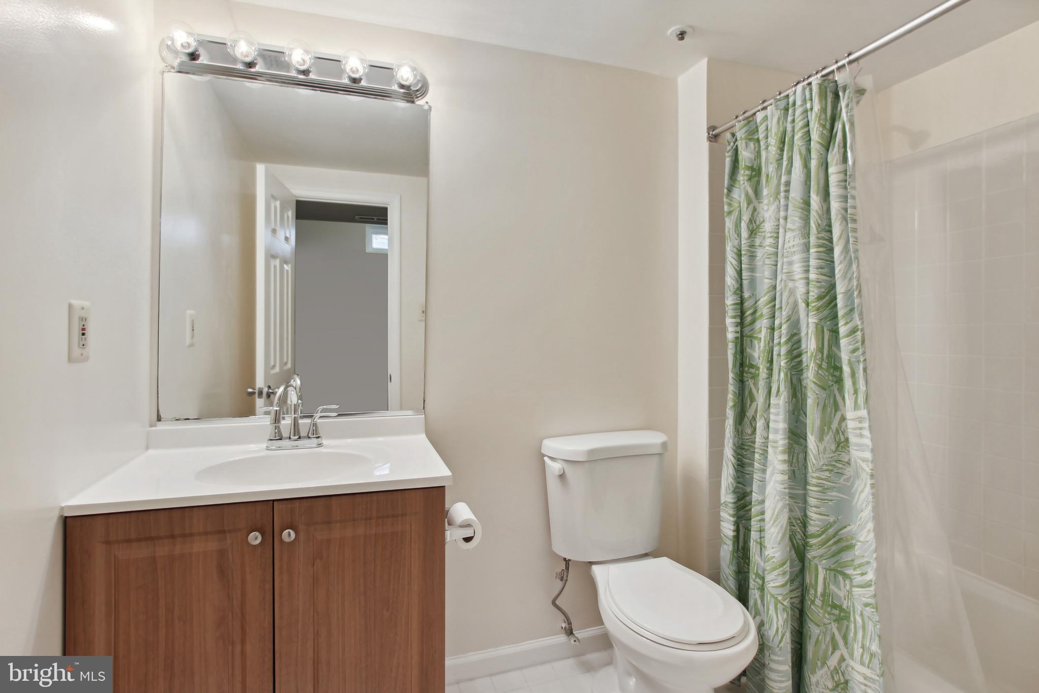 3305 Sea Port Way Silver Spring, MD 20902 - Photo 21 of 34