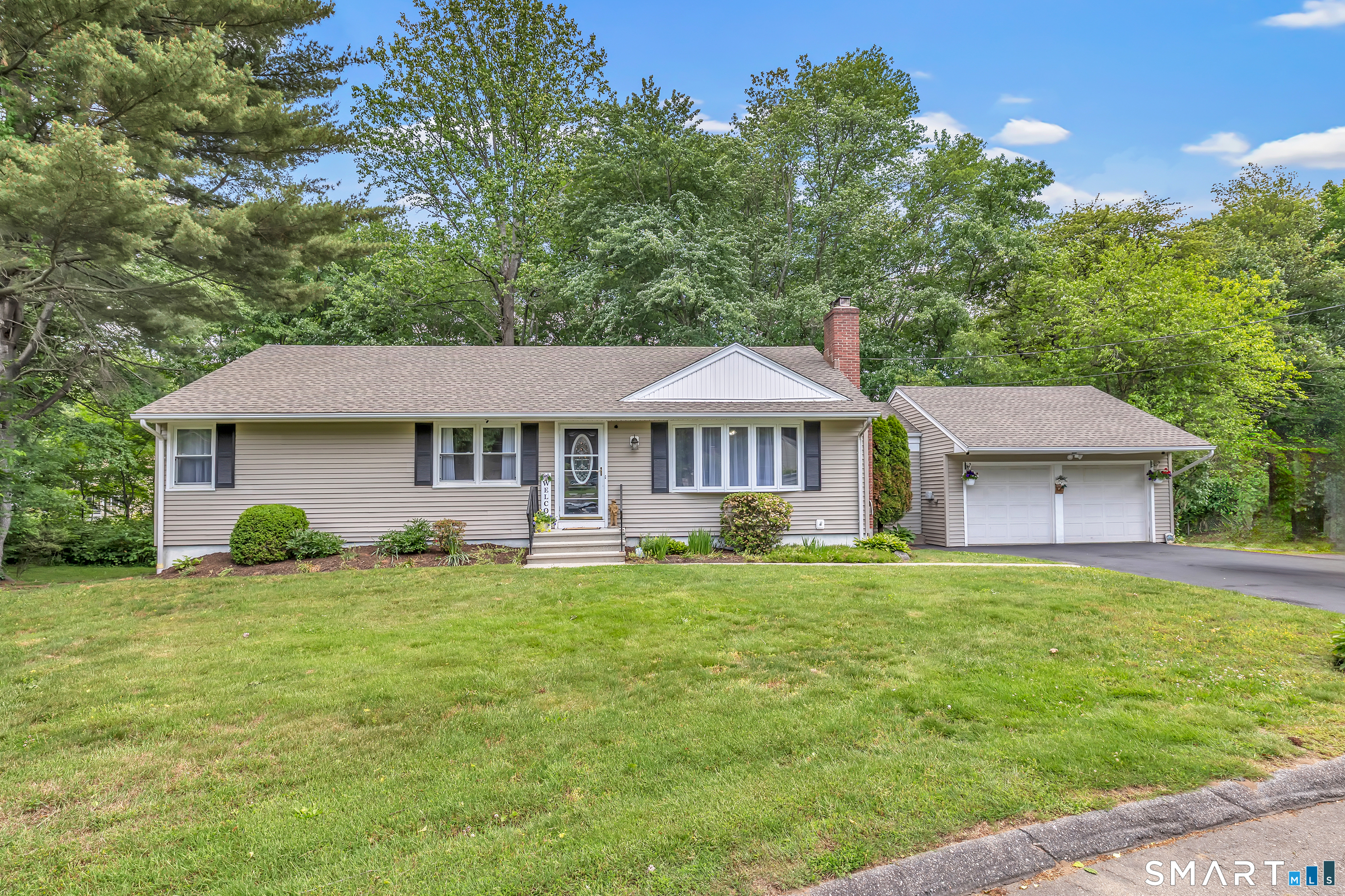 64 Tait Road Trumbull, CT 06611 - Photo 2 of 33