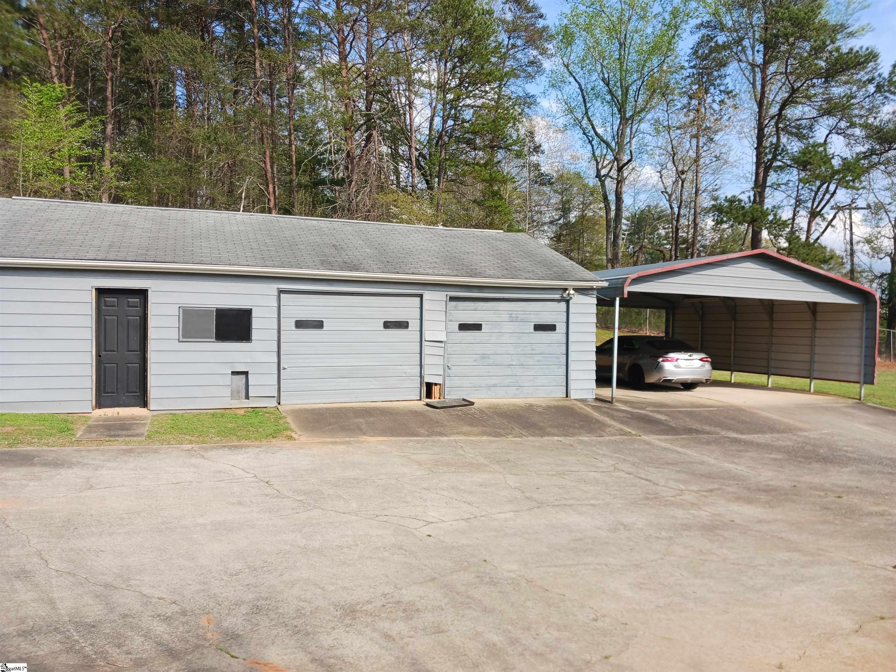 166 Slickum Road Easley, SC 29640 - Photo 3 of 14