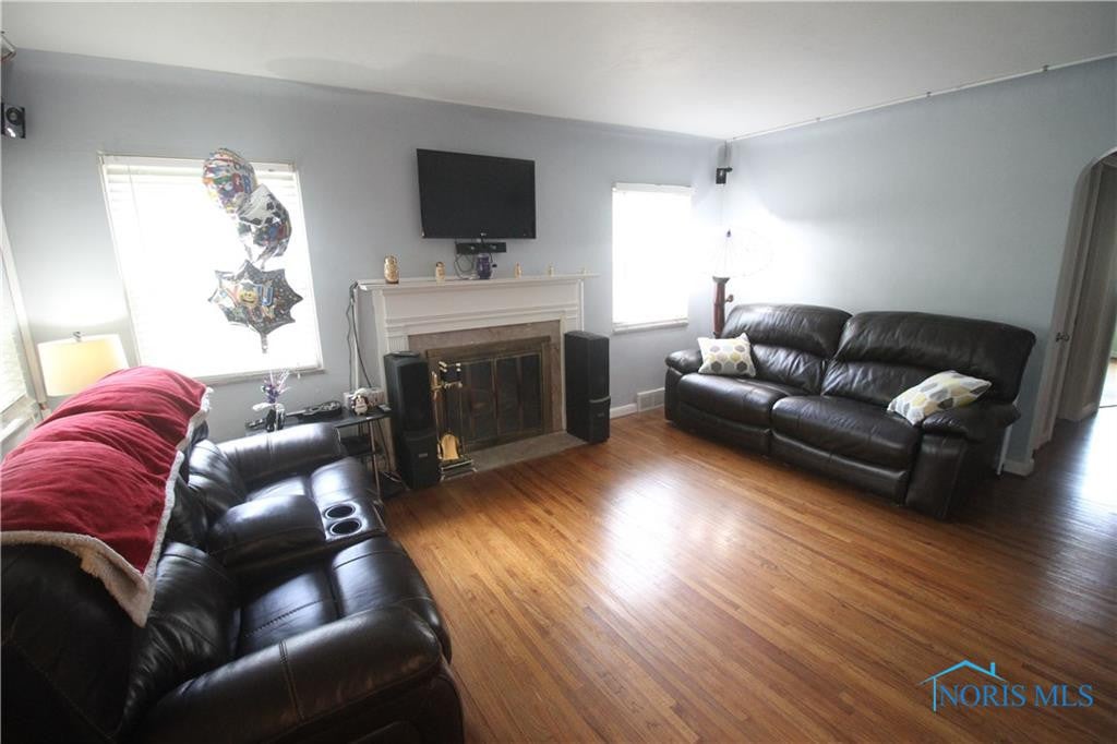 3901 Bowen Road Toledo, OH 43613 - Photo 8 of 28 Gallery Image 8