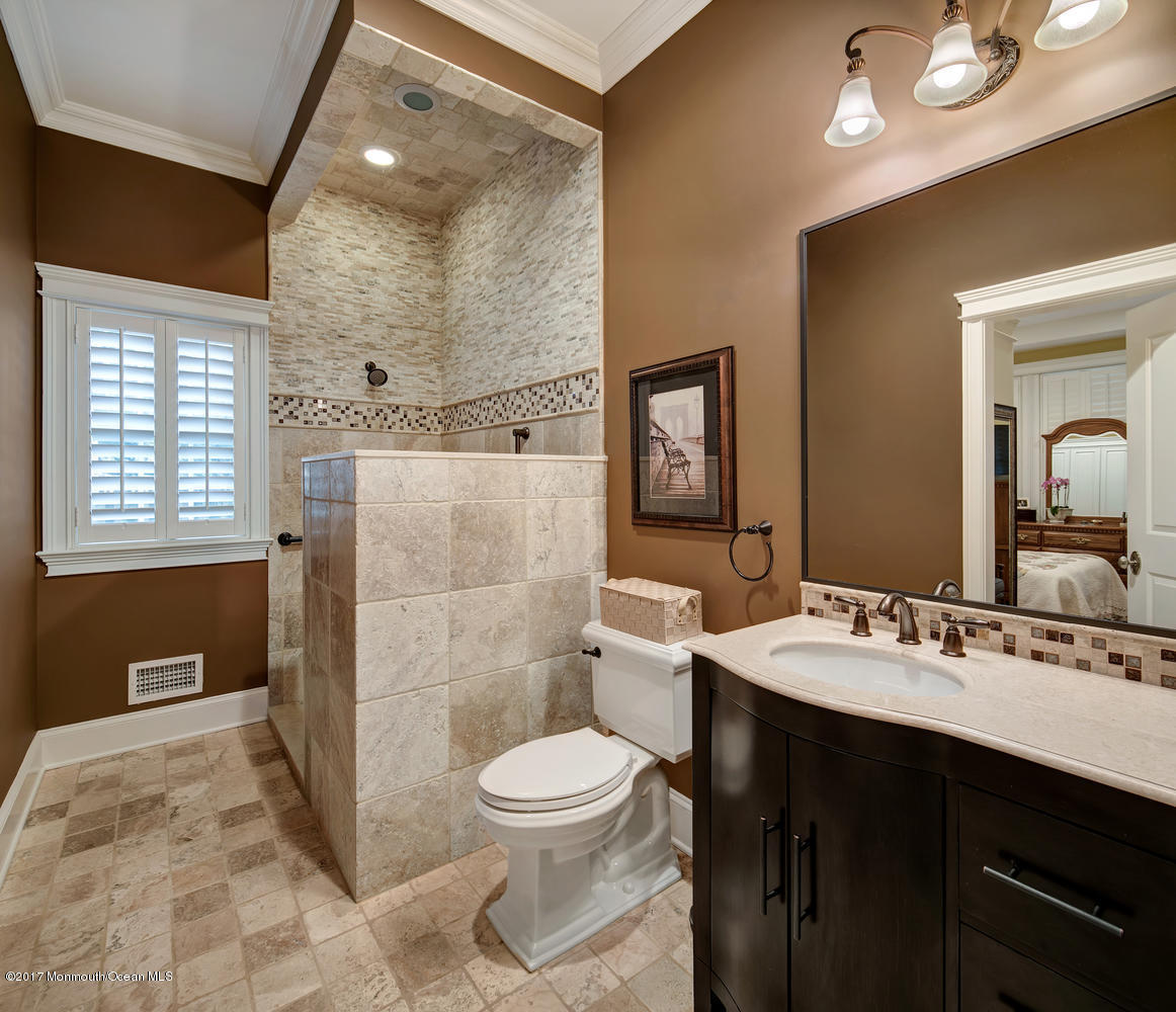 196 Spring Street Red Bank, NJ 07701 - Photo 16 of 39 196 Spring St Red Bank NJ-large-008-26-4