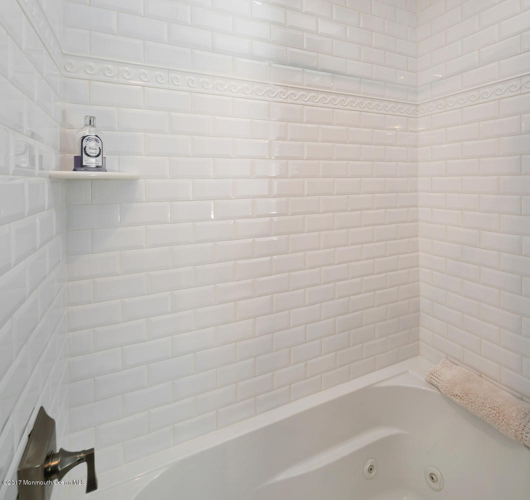 196 Spring Street Red Bank, NJ 07701 - Photo 25 of 39 196 Spring St Red Bank NJ-large-031-31-4