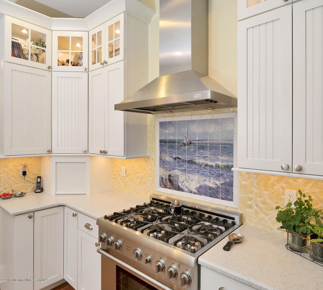 196 Spring Street Red Bank, NJ 07701 - Photo 38 of 39 196 Spring St Red Bank NJ-large-011-28-4