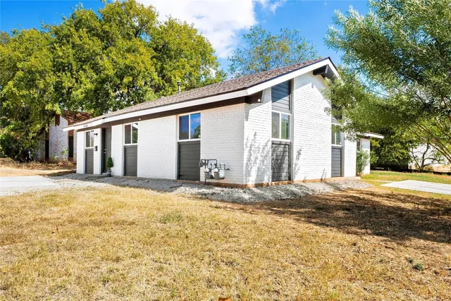 $1,850 | 4913 Hawk Cove, Unit B, Austin, TX 78745