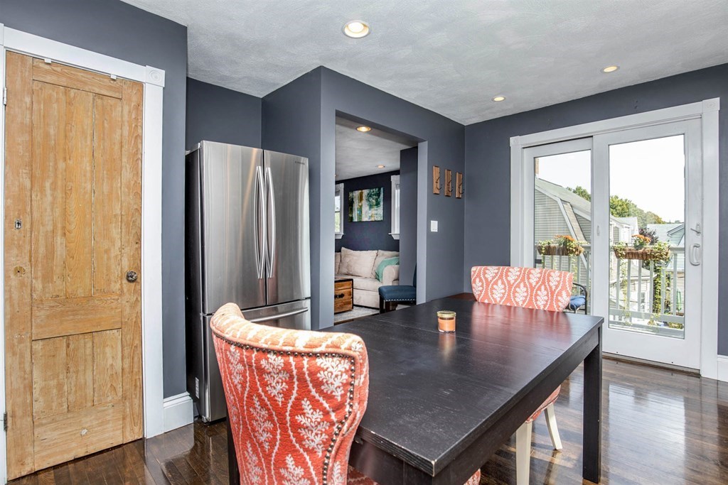 189 Burrill Street, Unit 2 Swampscott, MA 01907 - Photo 2 of 23