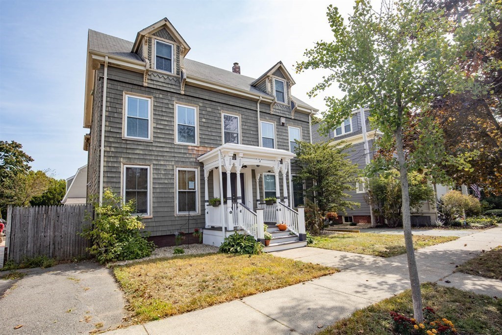 189 Burrill Street, Unit 2 Swampscott, MA 01907 - Photo 22 of 23