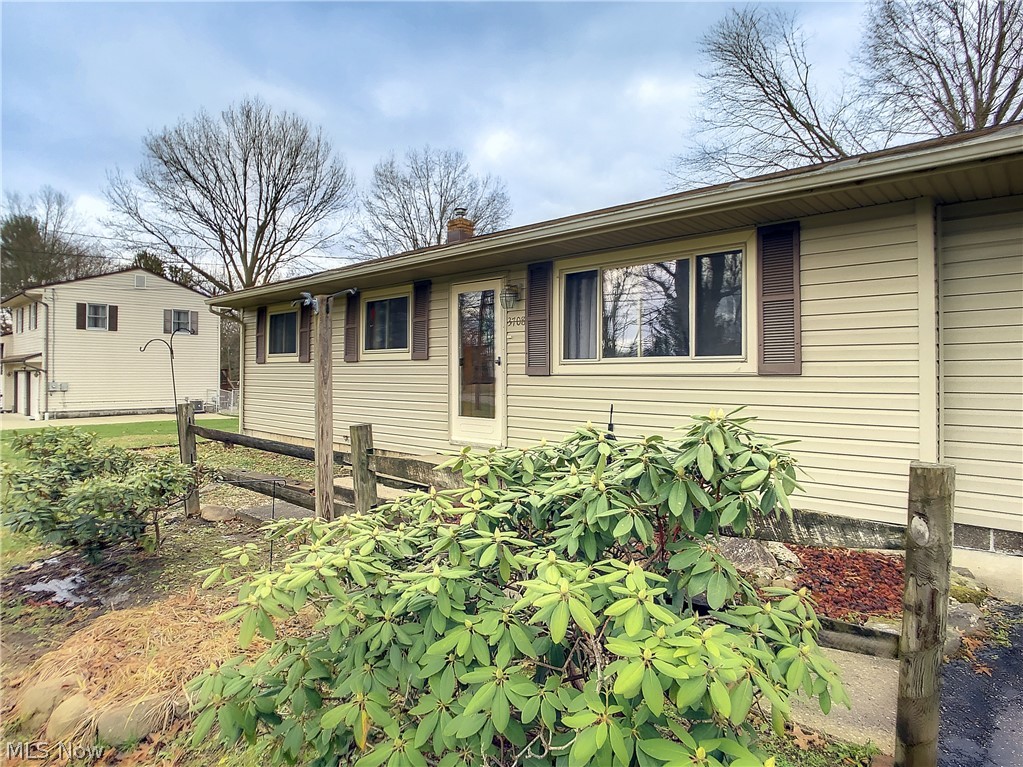 3708 Longfield Road Ravenna, OH 44266 - Photo 2 of 28 Gallery Image 2