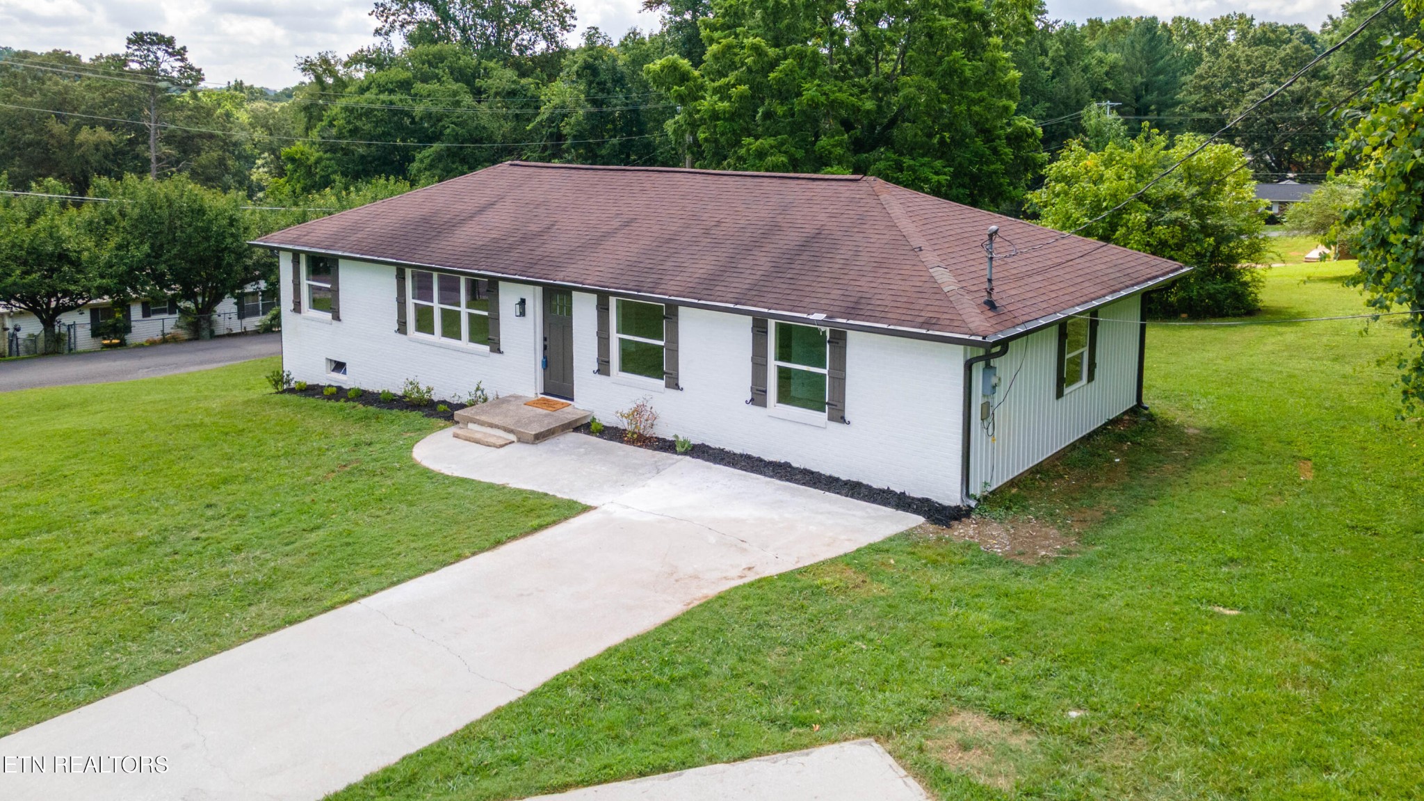 505 Foust Carney Road Powell, TN 37849 - Photo 24 of 40 a aerial view of a house with a yard