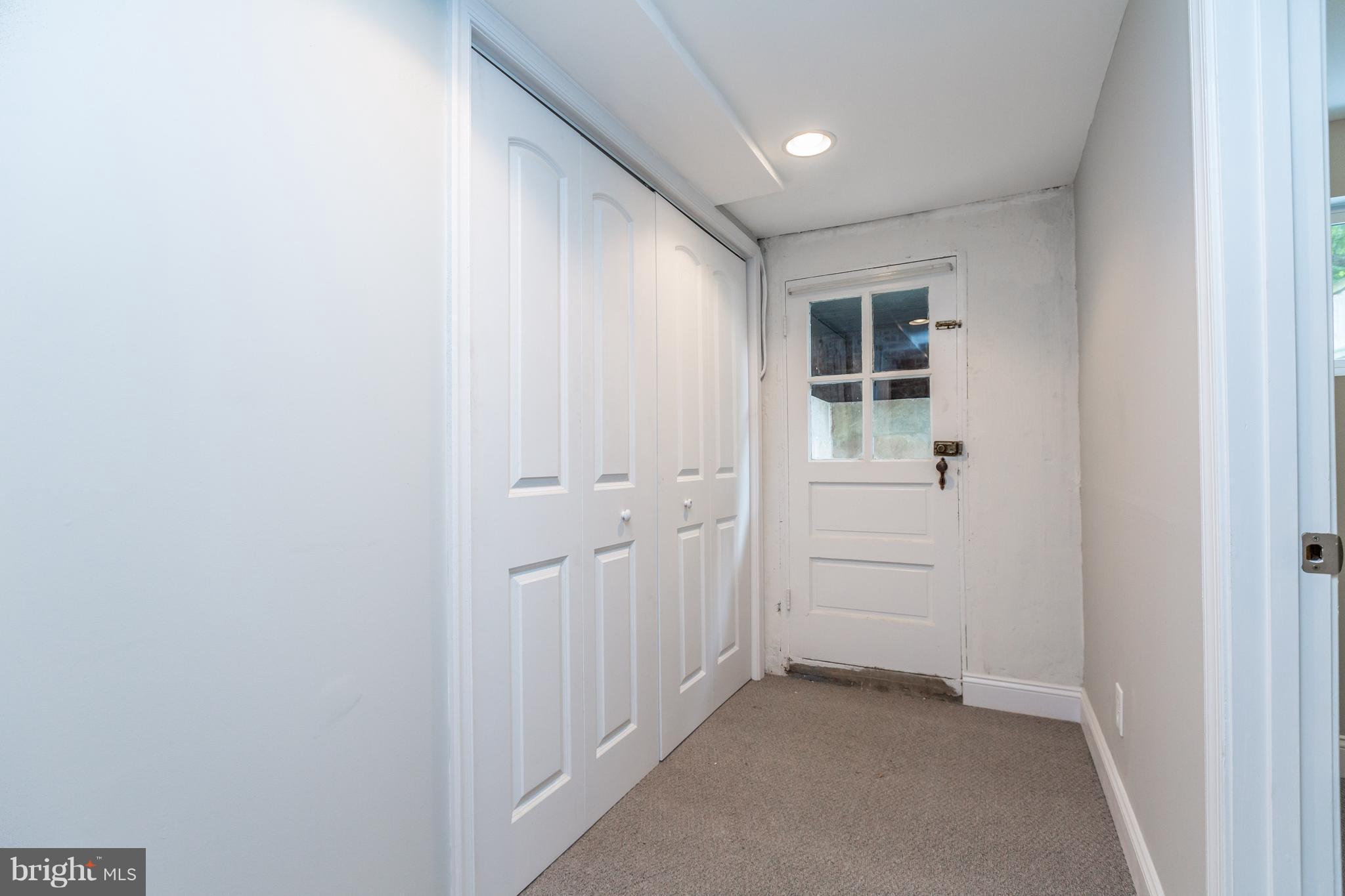 7 Murdock Road Baltimore, MD 21212 - Photo 26 of 30 an empty room with windows