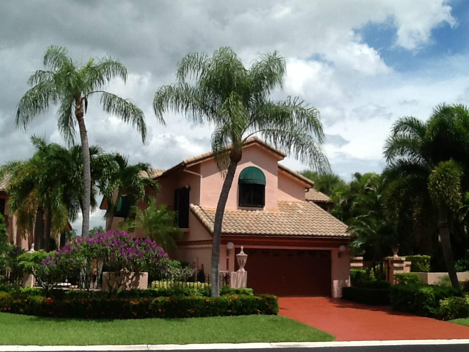 6489 Via Benita Boca Raton, FL 33433 - Photo 1 of 27 Front