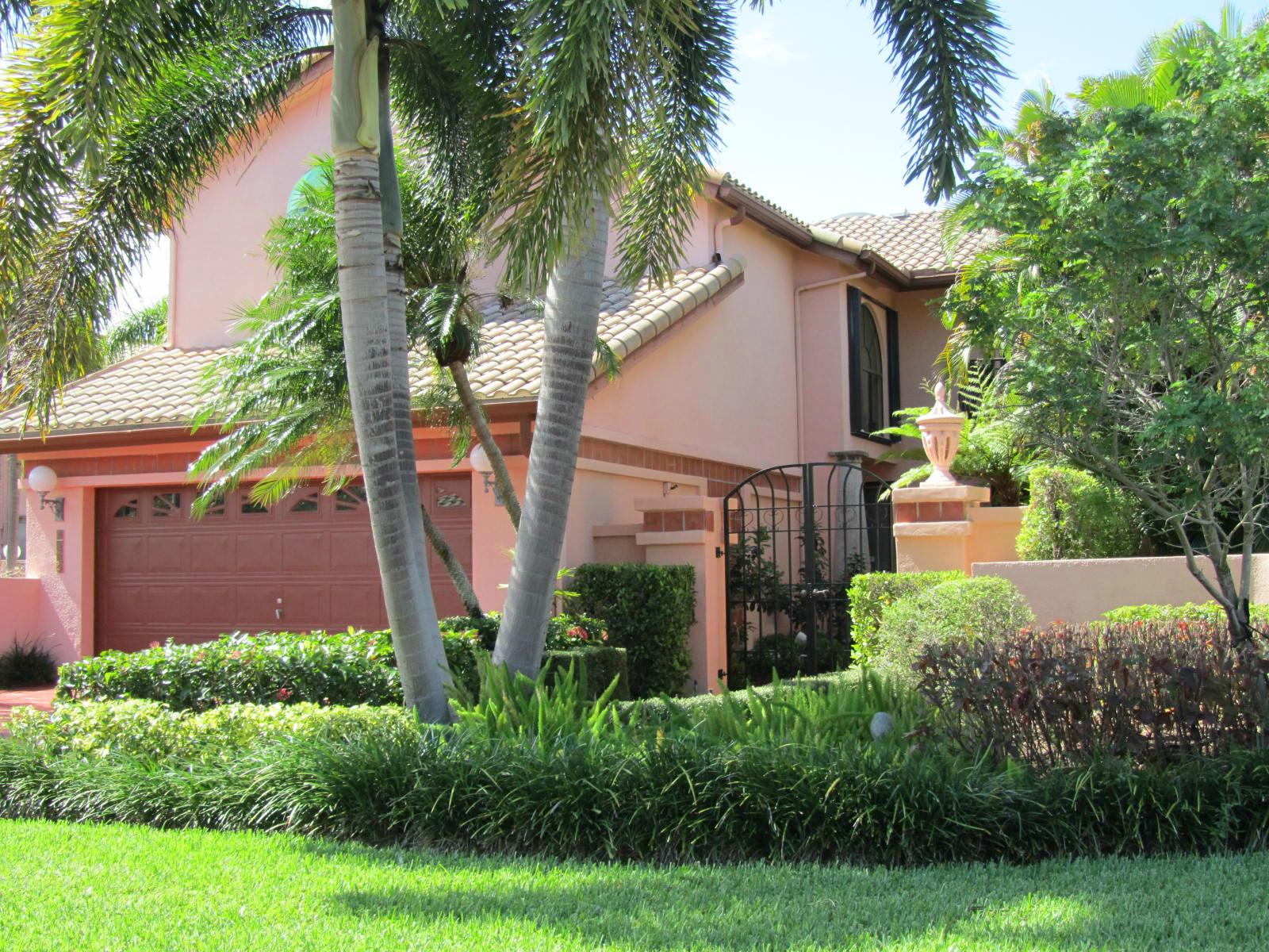 6489 Via Benita Boca Raton, FL 33433 - Photo 3 of 27 Front entrance