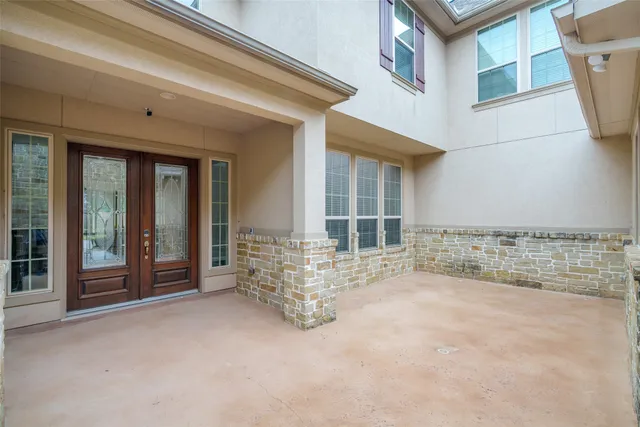 a view of an house with porch