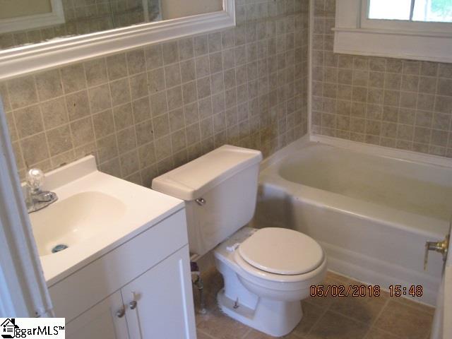 1917 Old Easley Bridge Road Greenville, SC 29611 - Photo 5 of 10 Gallery Image 5