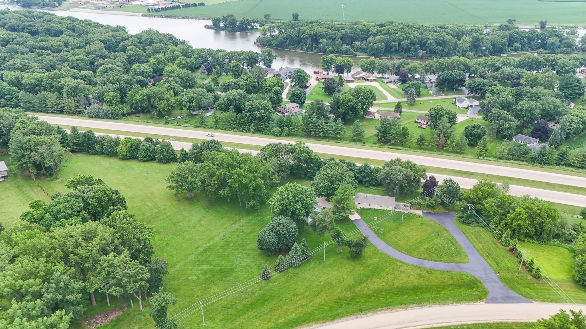 1742 Wolverine Road Dixon, IL 61021 - Photo 22 of 49