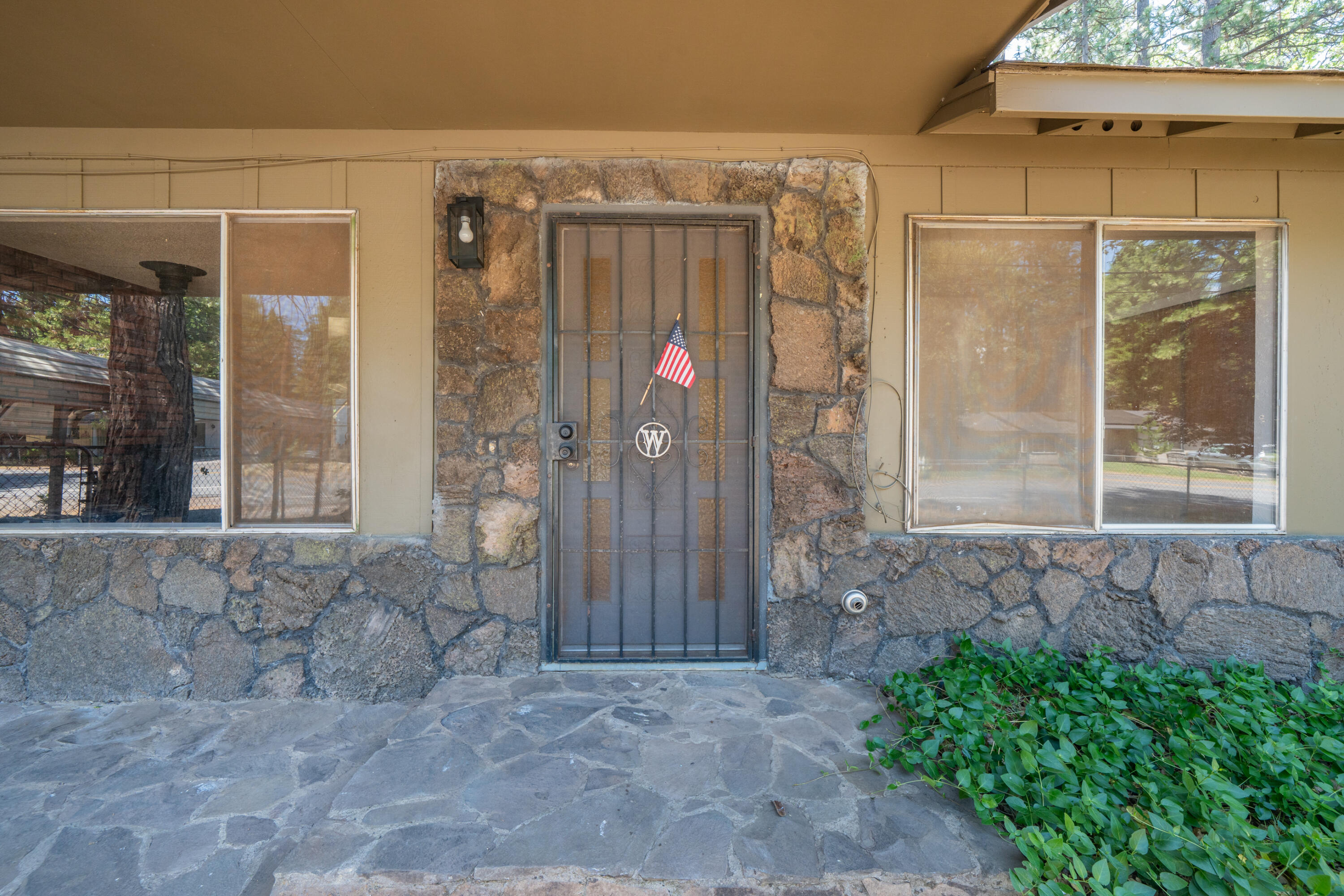 37347 Cypress Avenue Burney, CA 96013 - Photo 8 of 62 37347 Cypress Ave-11