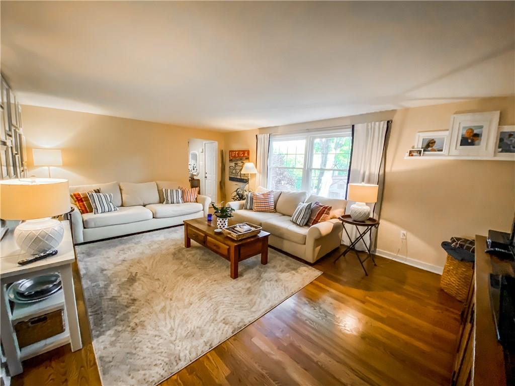 255 McIntyre Road Pittsburgh, PA 15237 - Photo 11 of 25 Alluring Natural Lighting