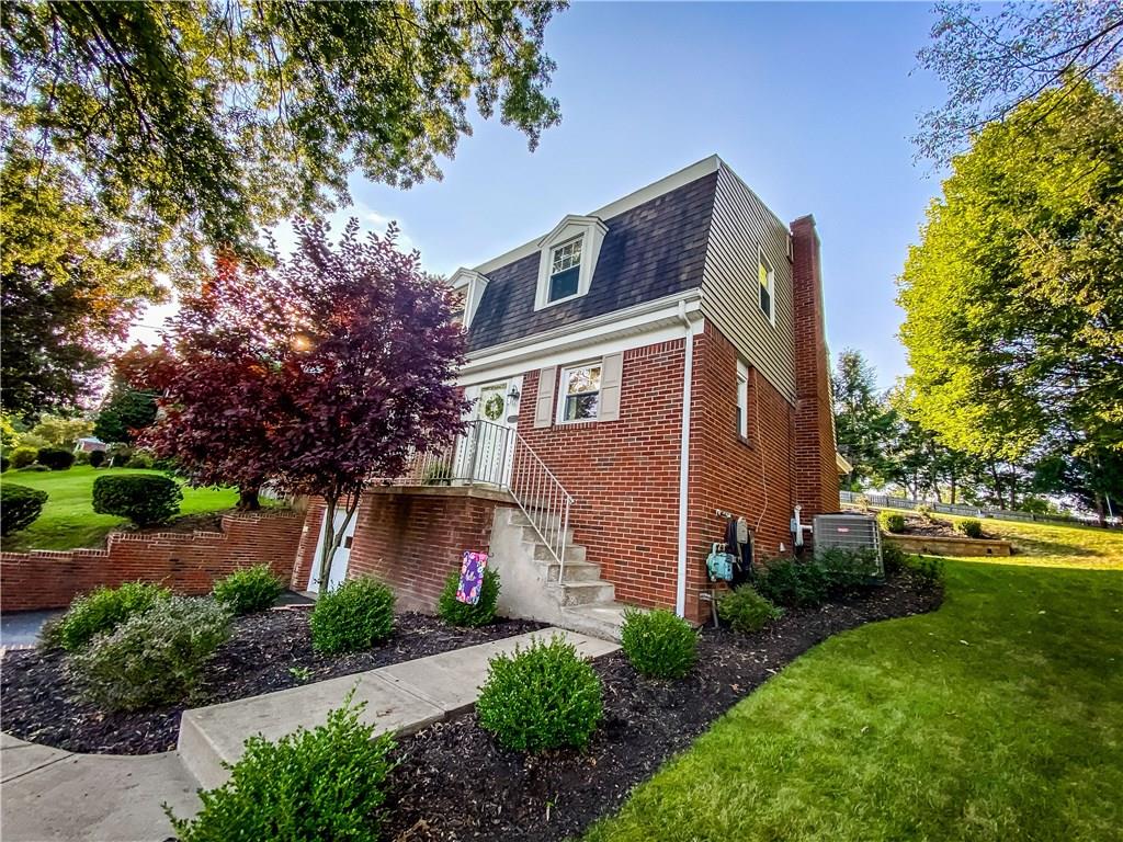 255 McIntyre Road Pittsburgh, PA 15237 - Photo 3 of 25 Gallery Image 3