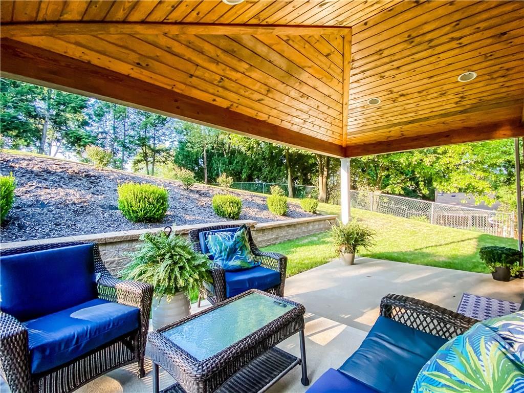 255 McIntyre Road Pittsburgh, PA 15237 - Photo 23 of 25 Beautiful Landscaping